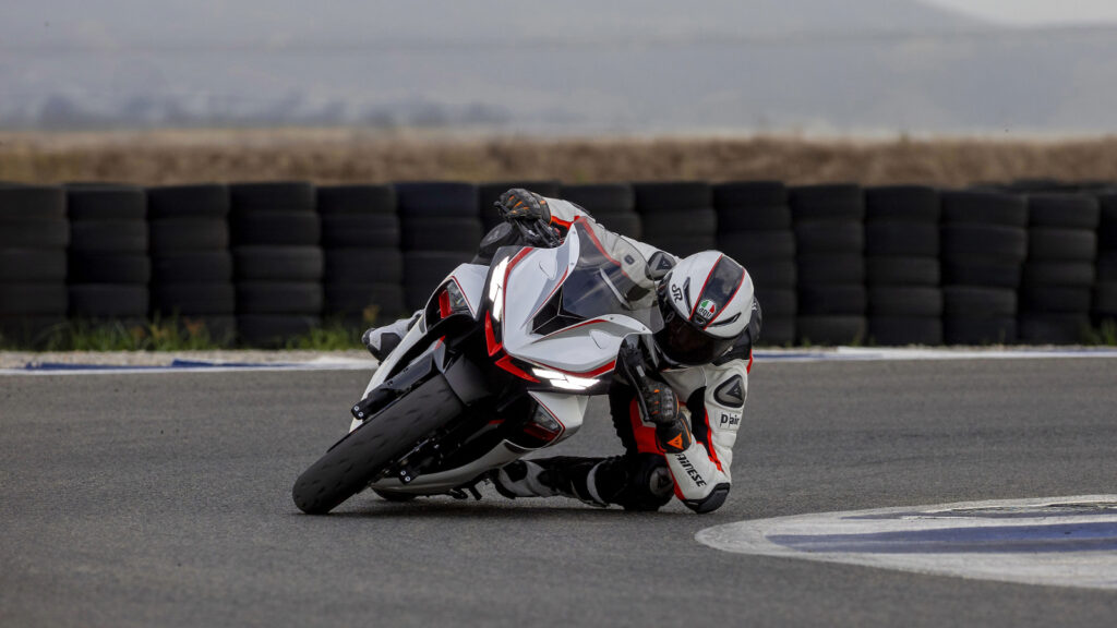 Zontes 703rr en circuito 2
