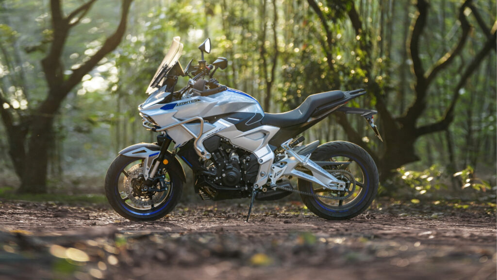 703T ETC en el bosque